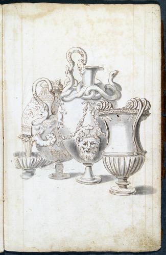 Anfore e vasi con motivi decorativi