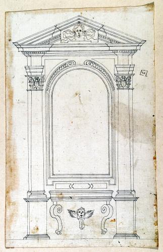 Finestra con cornice architettonica