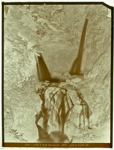 Dintorni di Roma - Tivoli - Cascate delle Grotte di Nettuno e Sibilla.