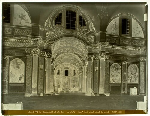 Roma - Chiesa di Santa Maria degli Angeli - L'Interno - costruita da Michelangelonel XIV Secolo.