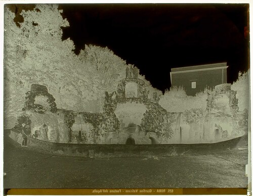 Roma - Giardino Vaticano - Fontana dell'Aquila