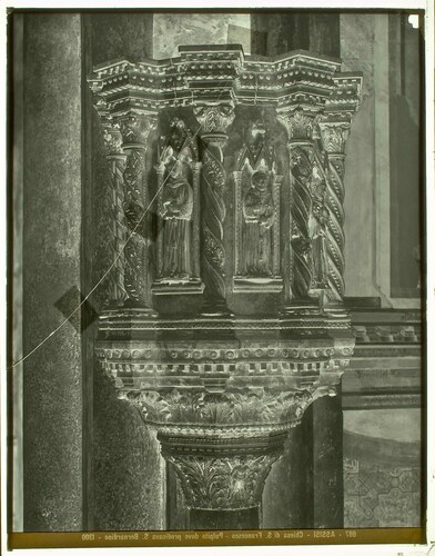 Assisi - Chiesa di S. Francesco - Pulpito dove predicava S. Bernardino - 1300