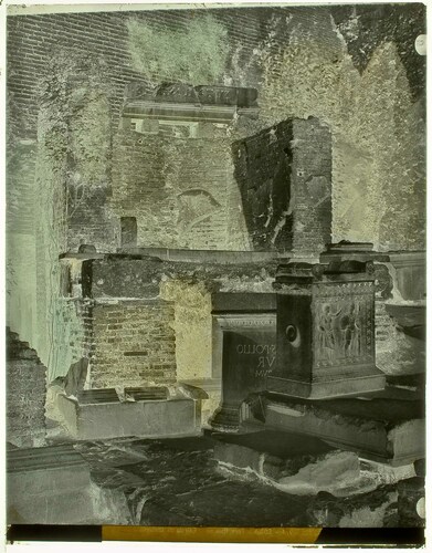 Roma - Foro Romano - Edicola di Giuturna