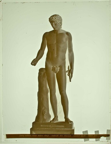 Roma - Museo Vaticano - Gabinetto delle Maschere - Apollo creduto Adone (scultura greca).