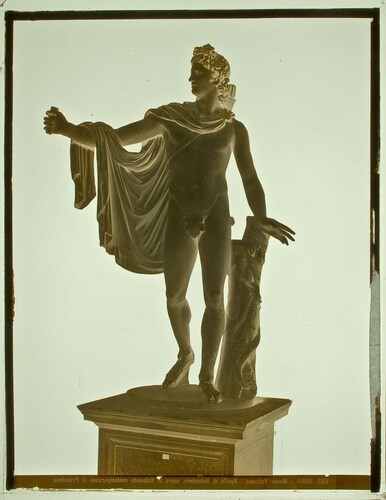 Roma - Museo Vaticano - Apollo di Belvedere, opera di Calamide contemporaneo di Prassitele