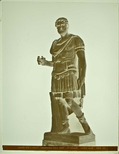 Roma - Museo Vaticano - Antonino Pio - Statua eroica semicolossale - Trovata a Villa Adriana