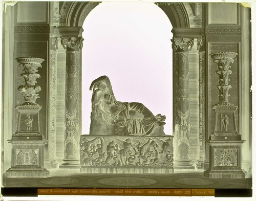 Roma - Museo Vaticano - Galleria delle statue - Arianna addormentata dopo l'abbandono di Teseo