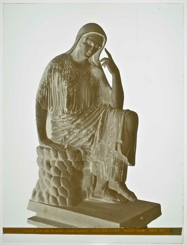 Roma - Museo Vaticano - Galleria delle Statue - Penelope sendente, statua di stile Greco Arcaico