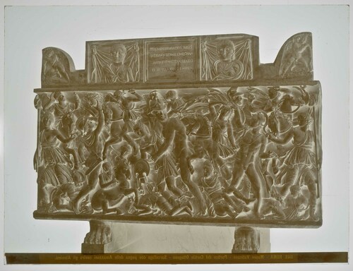 Roma - Museo Vaticano - Portico del Cortile Ottagono - Sarcofago con pugna delle Amazzoni contro gli Ateniesi