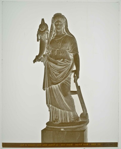 Roma - Museo Vaticano - Braccio nuovo - La Fortuna, statua Greca rinvenuta ad Ostia