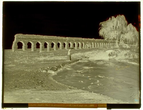 Roma - Via Appia Nuova - Avanzi dell'Acquedotto di Claudio (I Secolo) dettaglio.