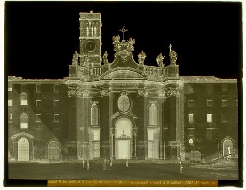 Roma - Basilica di S. Croce in Gerusalemme - L'Esterno - costruita in onore di S. Elena nel IV Secolo.