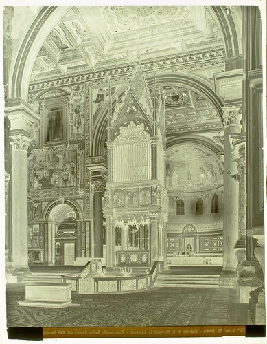 Roma - Basilica di S. Giovanni in Laterano - Tabernacolo Gotico (lavoro del XVI Secolo).