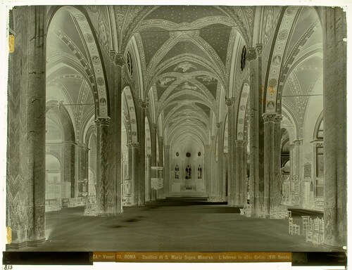 Roma - Santa Maria sopra Minerva - L'interno in stile gotico (XIII secolo).