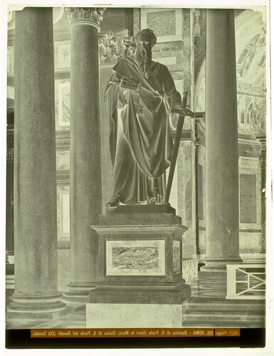 Roma - Basilica di S. Paolo (fuori le Mura) Statua di S. Paolo del Revelli (XIX Secolo).