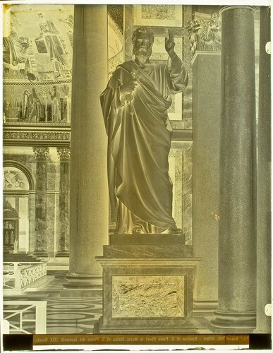 Roma - Basilica di S. Paolo (fuori le Mura) Statua di S. Pietro del Jacomelli (XIX Secolo).