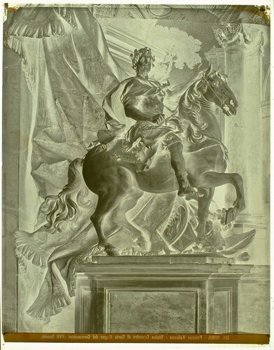 Roma - Palazzo Vaticano - Statua Equestre di Carlo Magno del Cornacchini (XVII Secolo).
