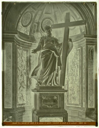 Roma - Basilica di S. Pietro in Vaticano - Statua in marmo di S. Elena del Bernini (XVI Secolo).