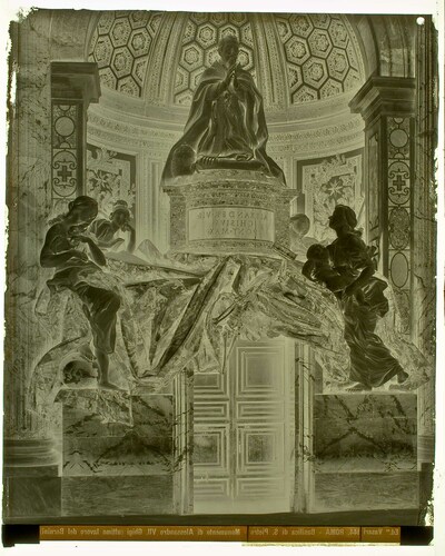 Roma - Basilica di S. Pietro - Monumento di Alessandro VII, Chigi (ultimo lavoro del Bernini).
