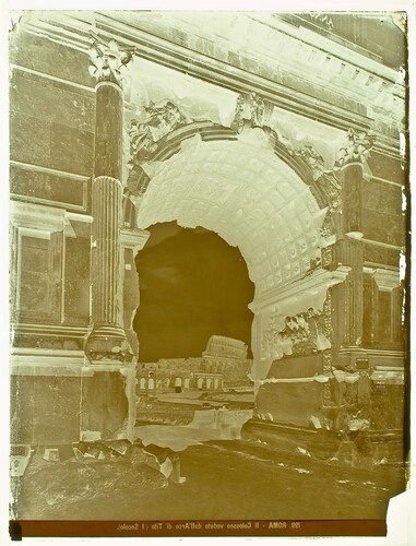 Roma - Il Colosseo veduto dall'Arco di Tito (I Secolo).