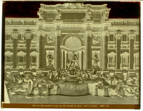 Roma - Fontana di Trevi - eretta da Clemente XII, per opera di Nicolò Salvi nel 1730.