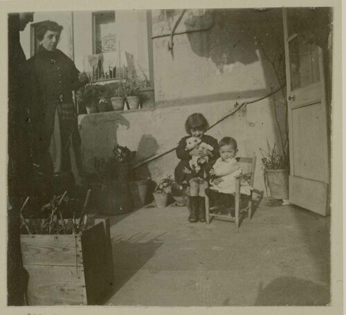 Maria Capobianco, Adriano, Lucio Cambellotti e un cagnolino