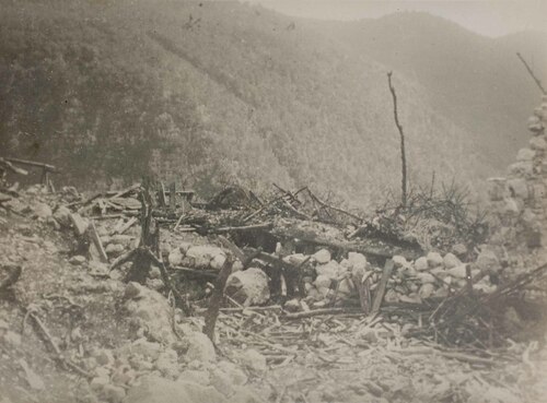 I resti di una postazione militare di montagna