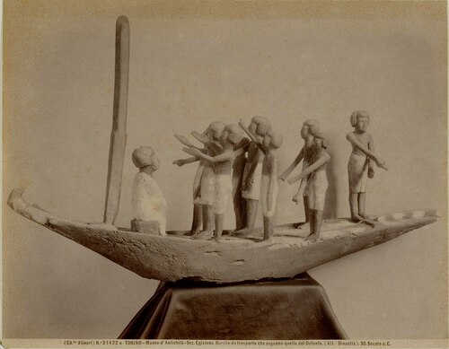 TORINO - Museo d' Antichit�-Sez. Egiziana. Barche da trasporto che seguono quella del Defunto (...)