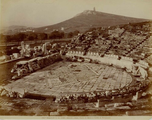 GRECIA - Atene. Teatro di Bacco e Tomba di Philopappas