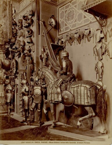 FIRENZE - Museo Stibbert. Salone della Cavalcata. Armature persiane
