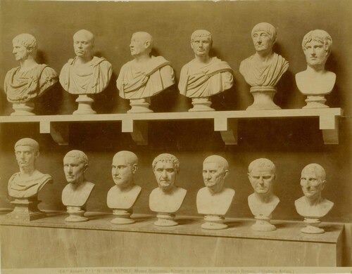 NAPOLI - Museo Nazionale. Ritratti di Filosofi Greci e Oratori Romani. (Scultura Antica.)