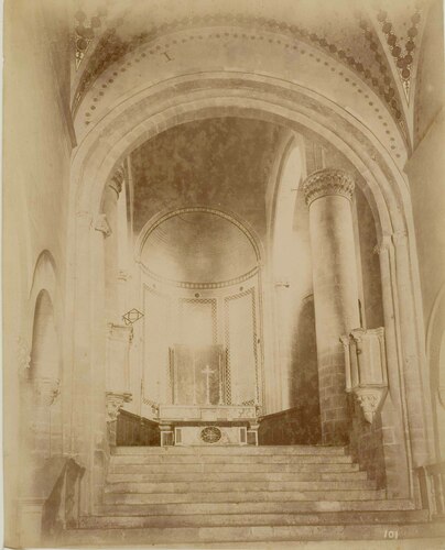 Chiesa medievale. Veduta dell'abside.