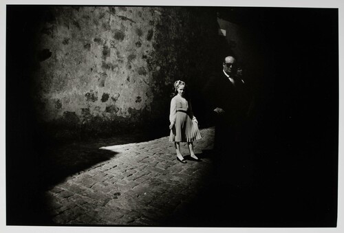 Marineo, 1980. La bambina e il buio.